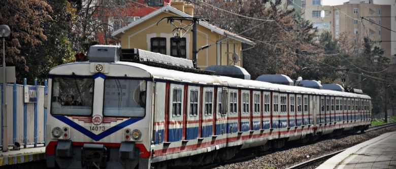 Tren gelir hoş gelir